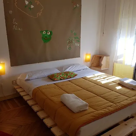 인퍼펙트 룸 센트럴 스테이션 B&B